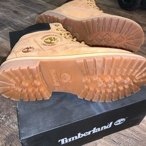 Womans warm collar Timberlands